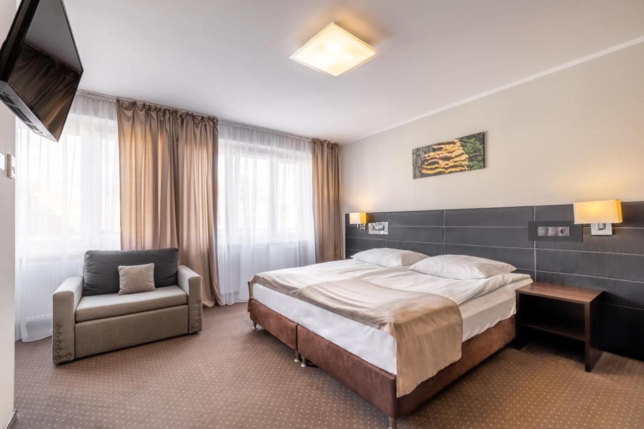 Hotel Lesny Bialystok Bagian luar foto