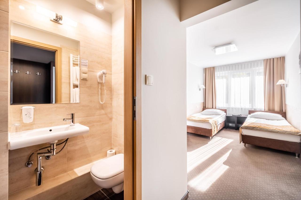 Hotel Lesny Bialystok Bagian luar foto