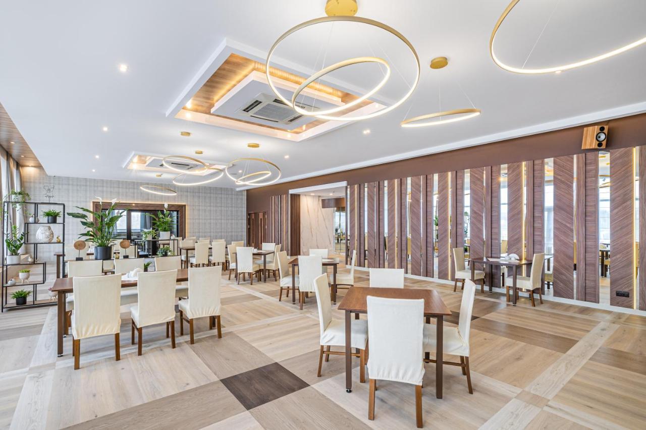 Hotel Lesny Bialystok Bagian luar foto