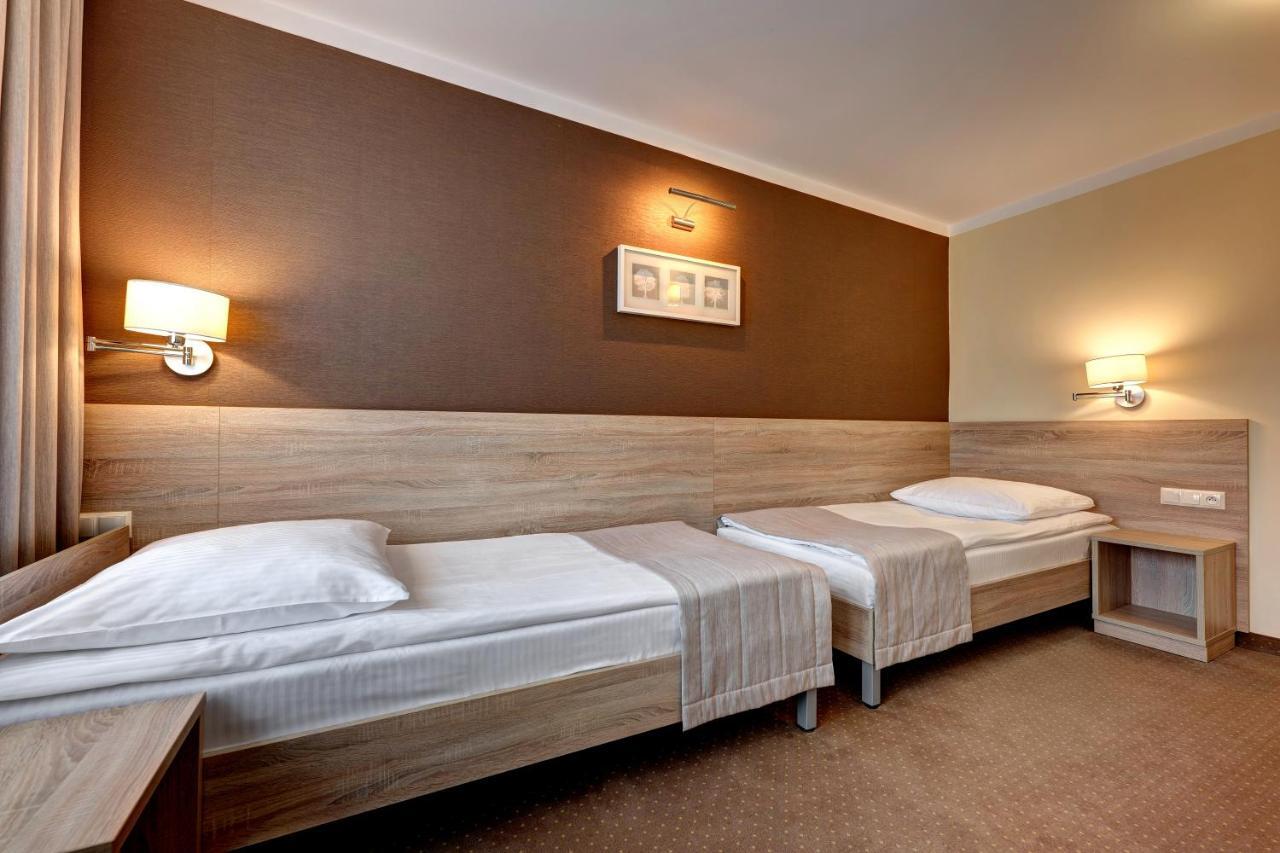 Hotel Lesny Bialystok Bagian luar foto